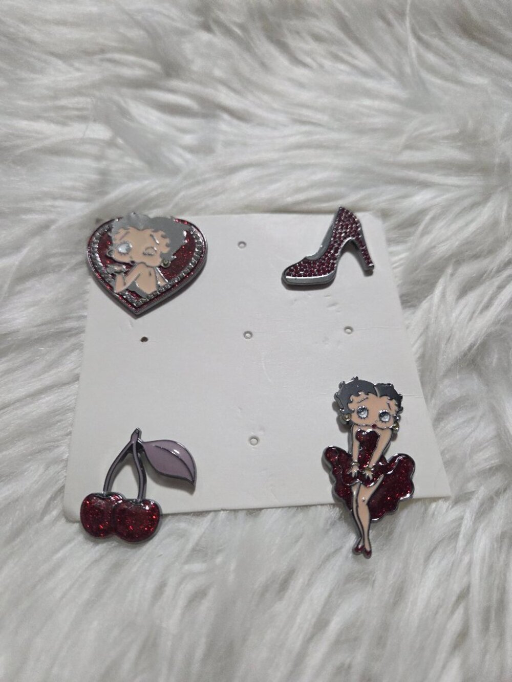 Betty Boop Pin Set - Picture 4 of 5